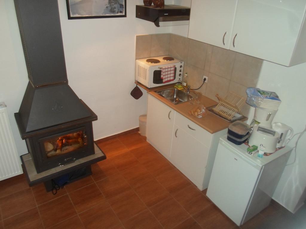 Michel Studios Калаврита Номер фото