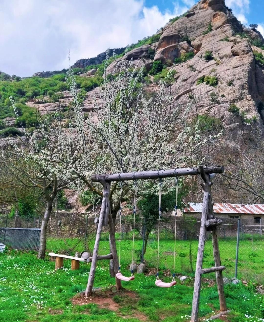 Michel Studios Калаврита Экстерьер фото